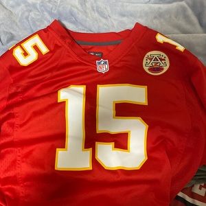 patrick mahomes red jersey
